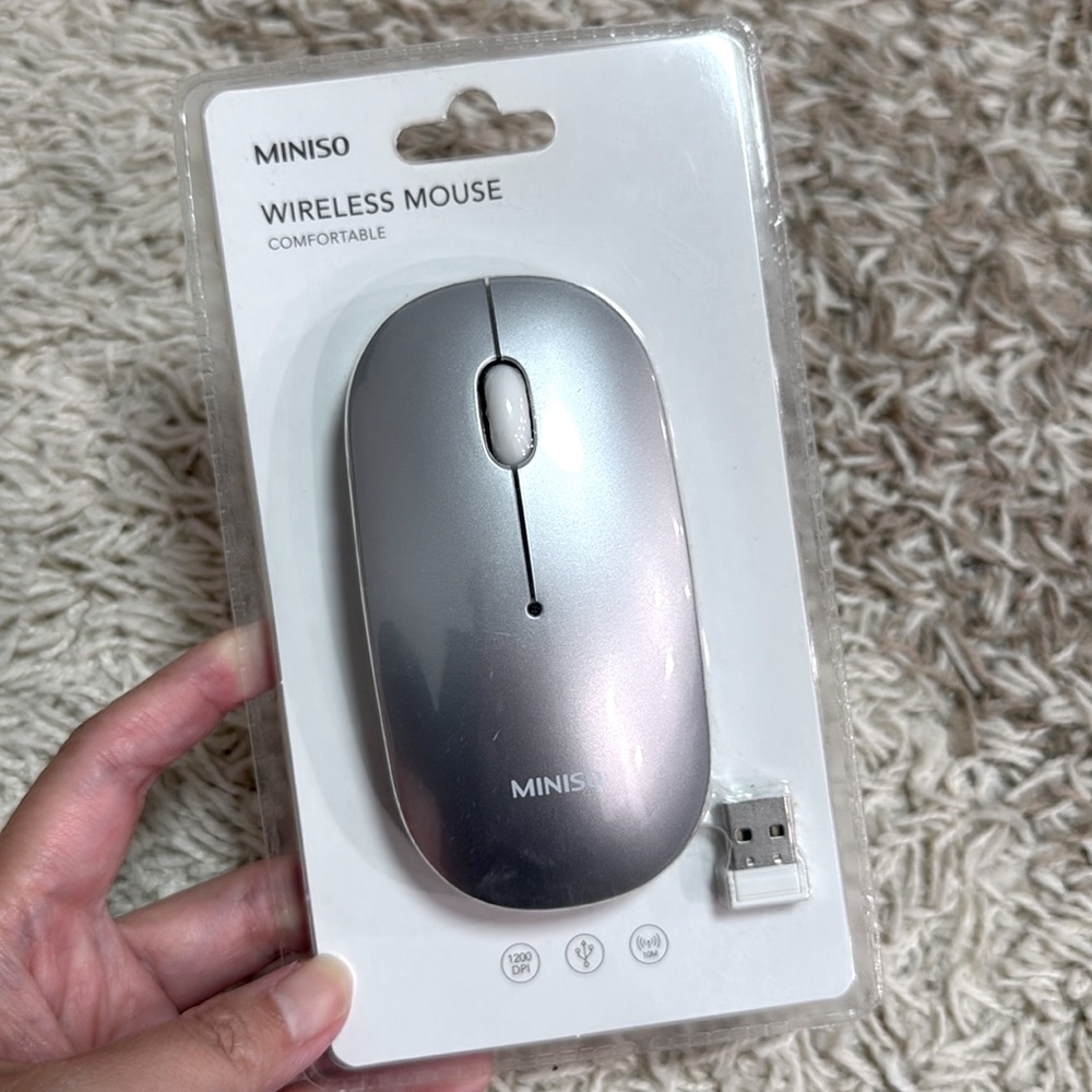 NIB 1 MINISO Wireless Mouse silver